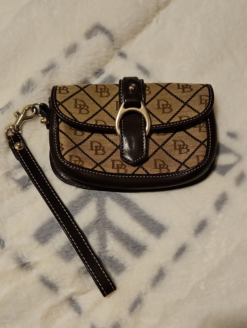 Dooney & Bourke Clutch Purse